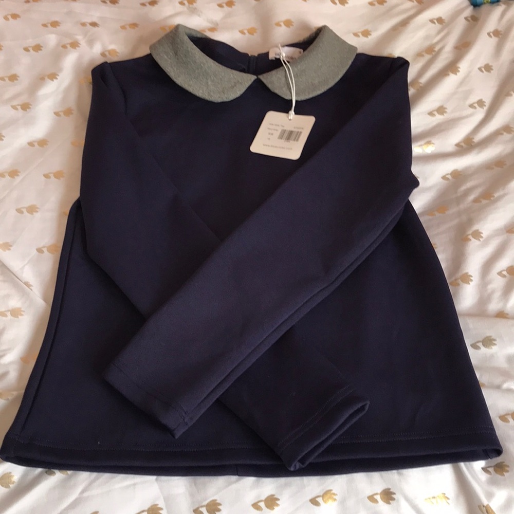 Navy gray shirt, gray copper, thick material.